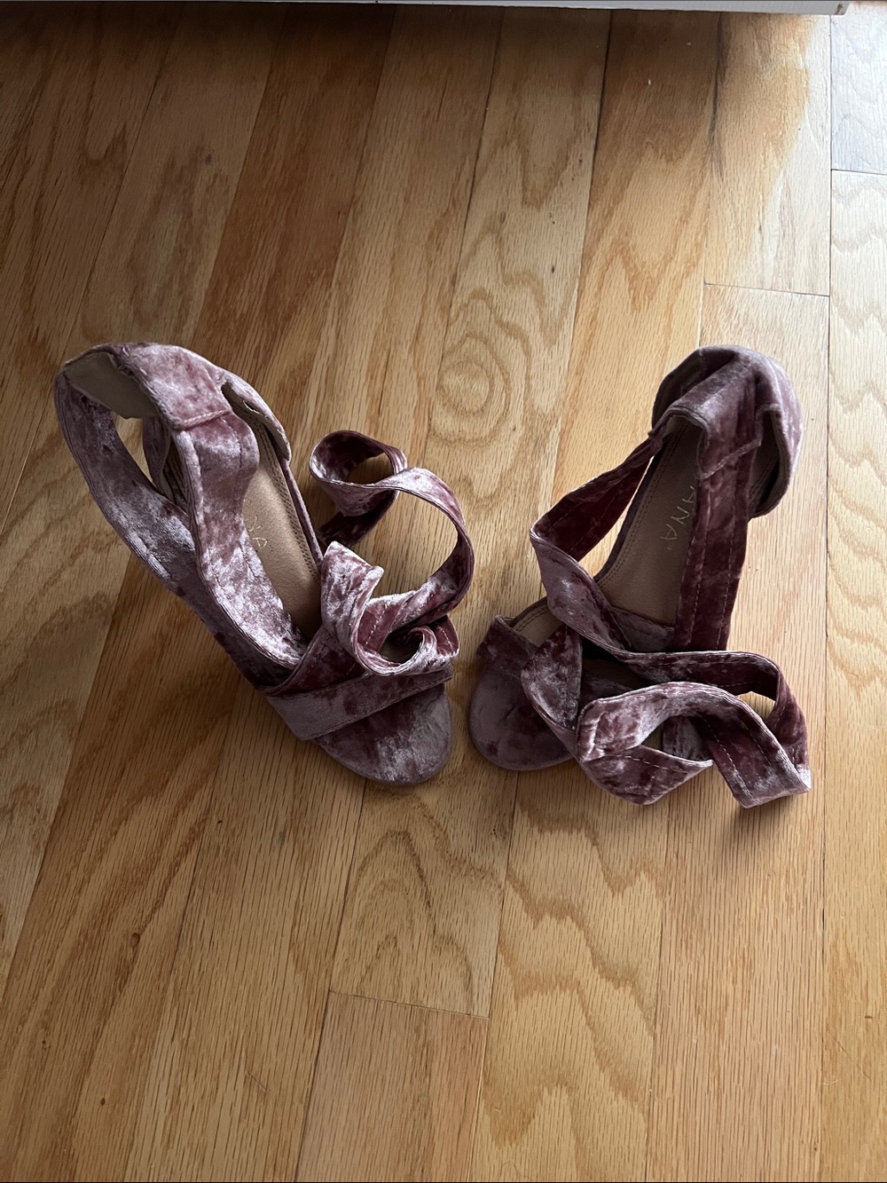 Liliana Mauve Velvet Knot Heels